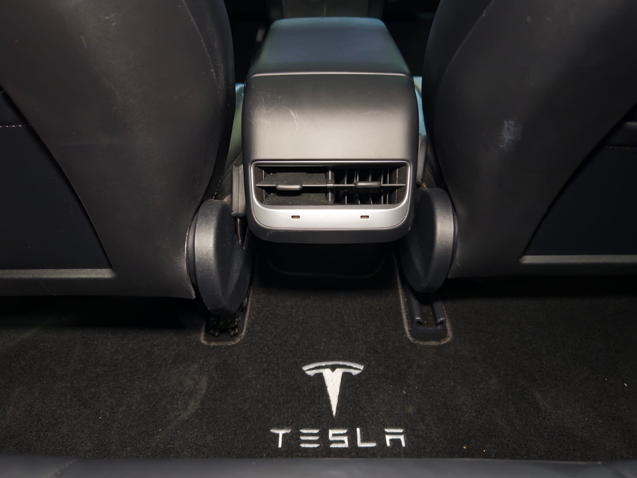 2022 Tesla Model 3 view 20