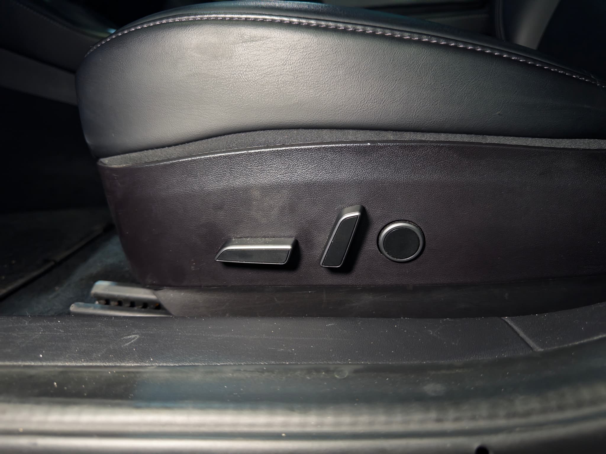 2022 Tesla Model 3 view 6