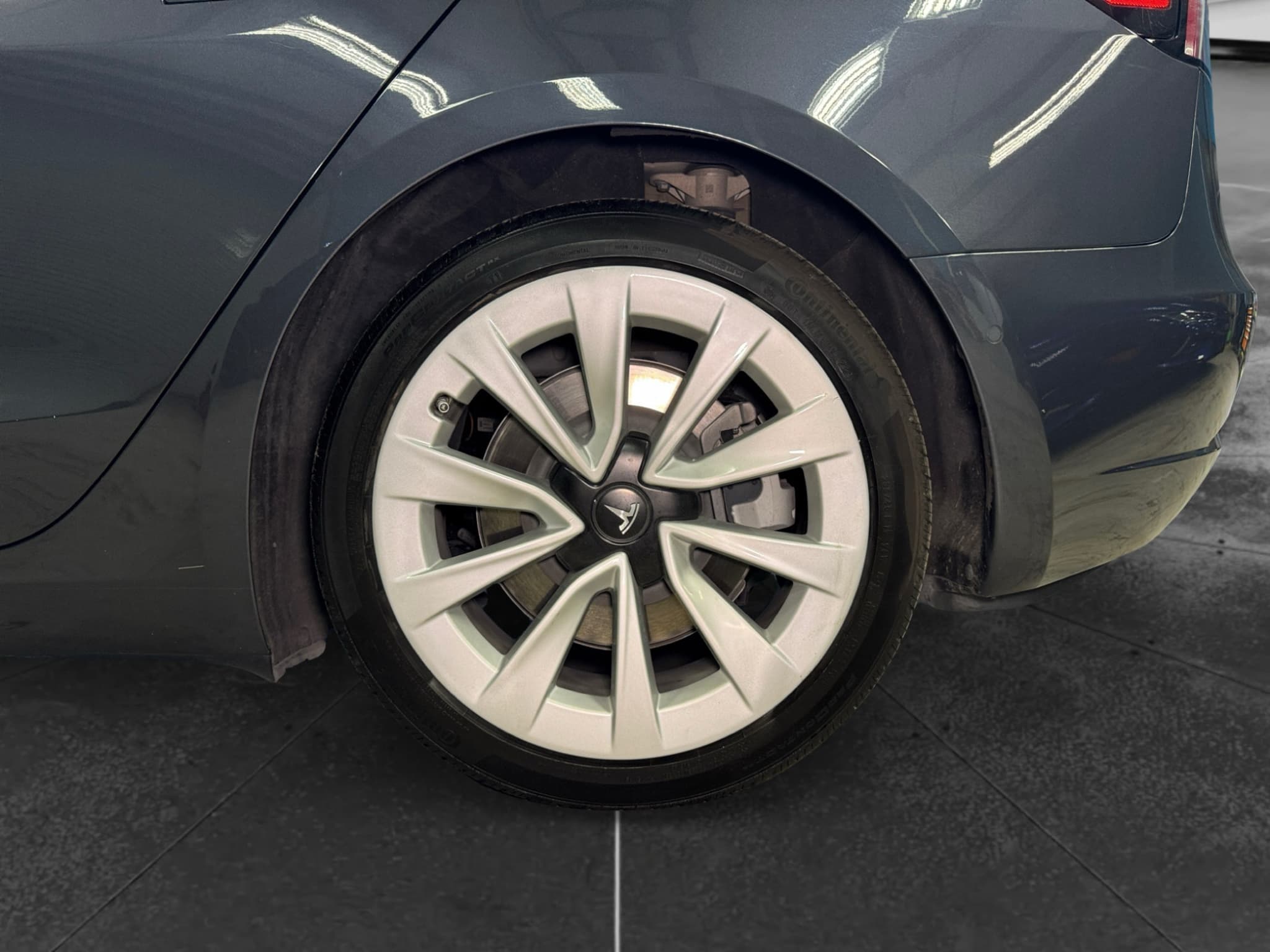 2022 Tesla Model 3 view 32