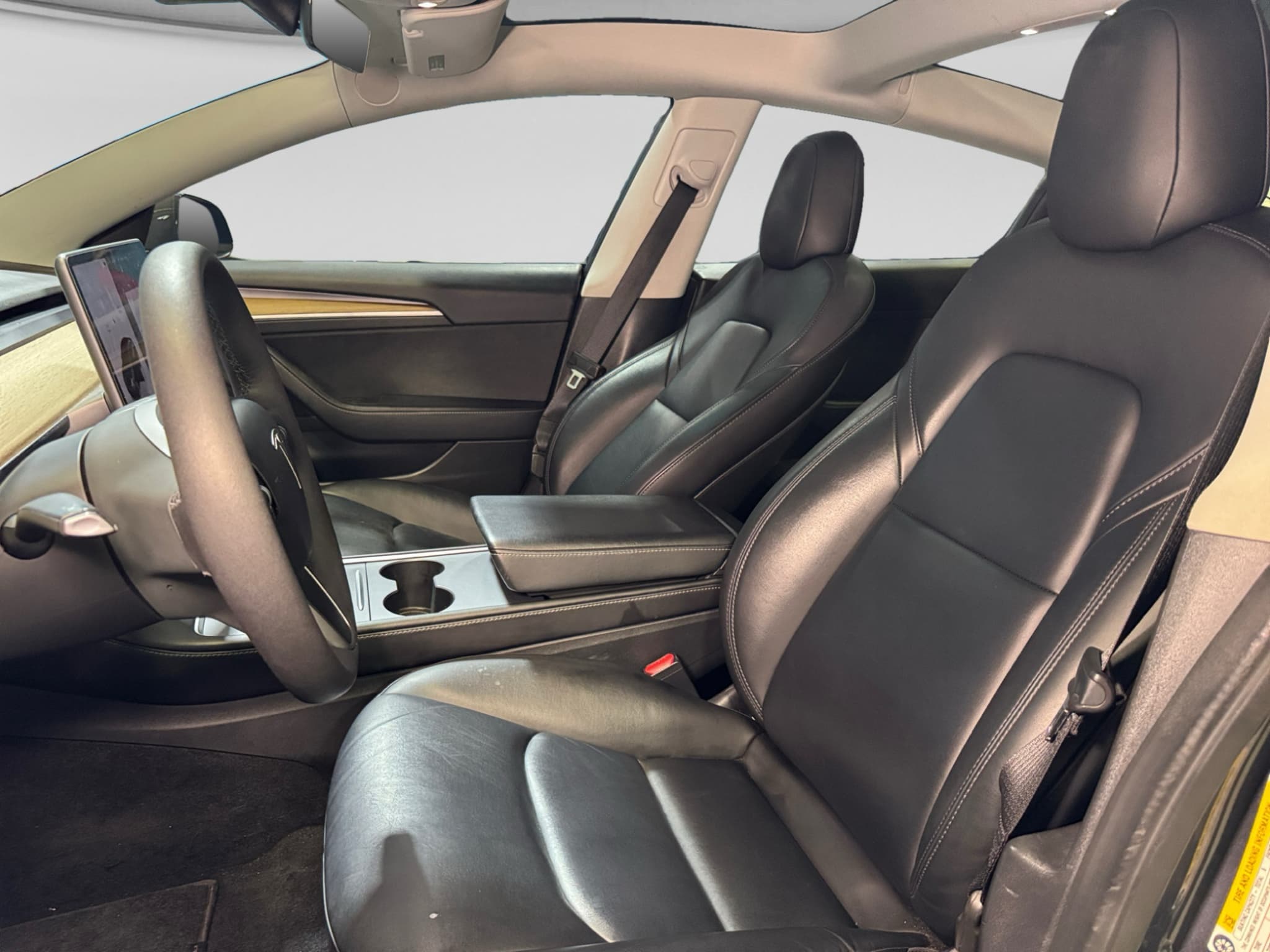 2022 Tesla Model 3 view 16