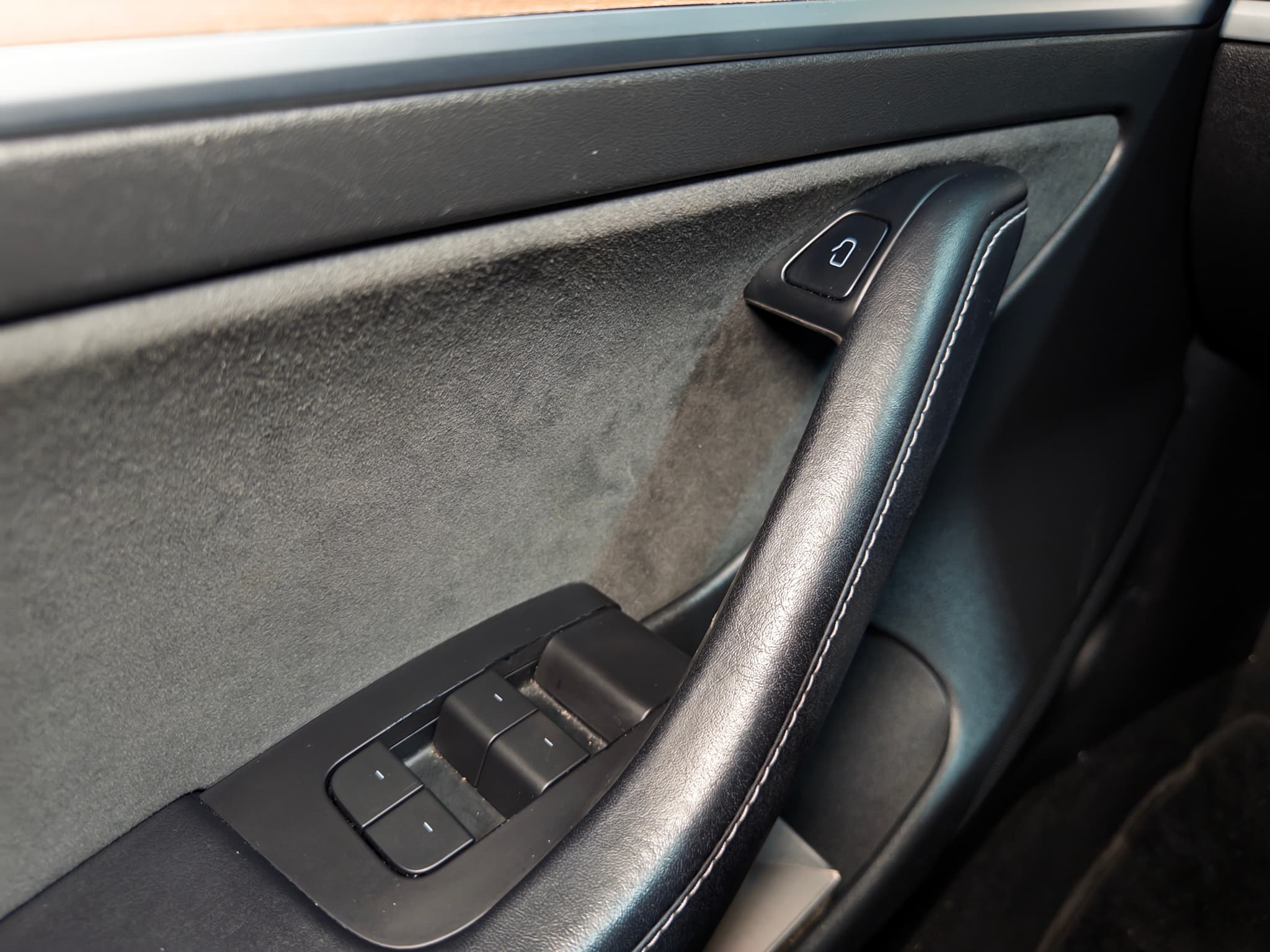 2022 Tesla Model 3 view 7