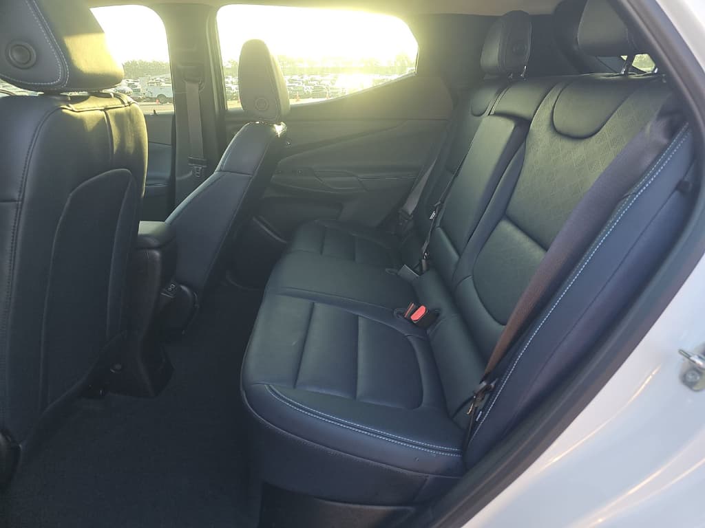 2023 Chevrolet Bolt EUV view 6