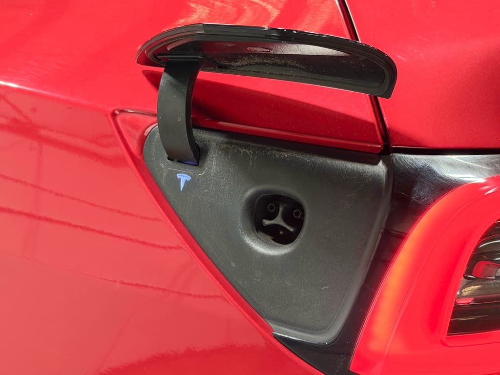 2021 Tesla Model Y view 5