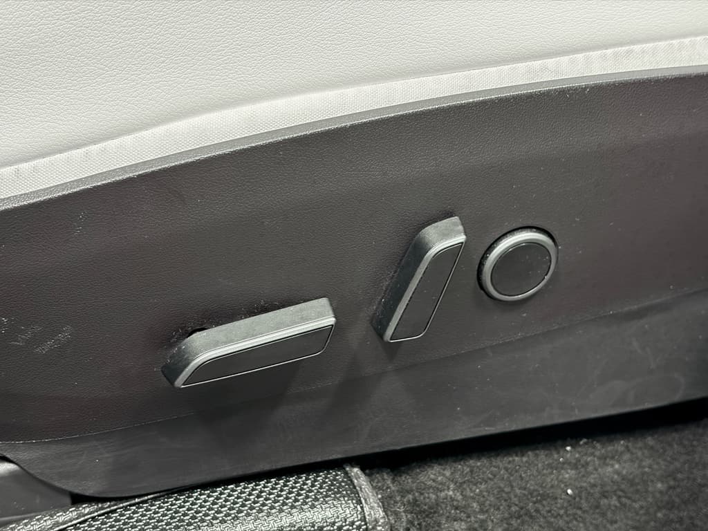 2021 Tesla Model Y view 6