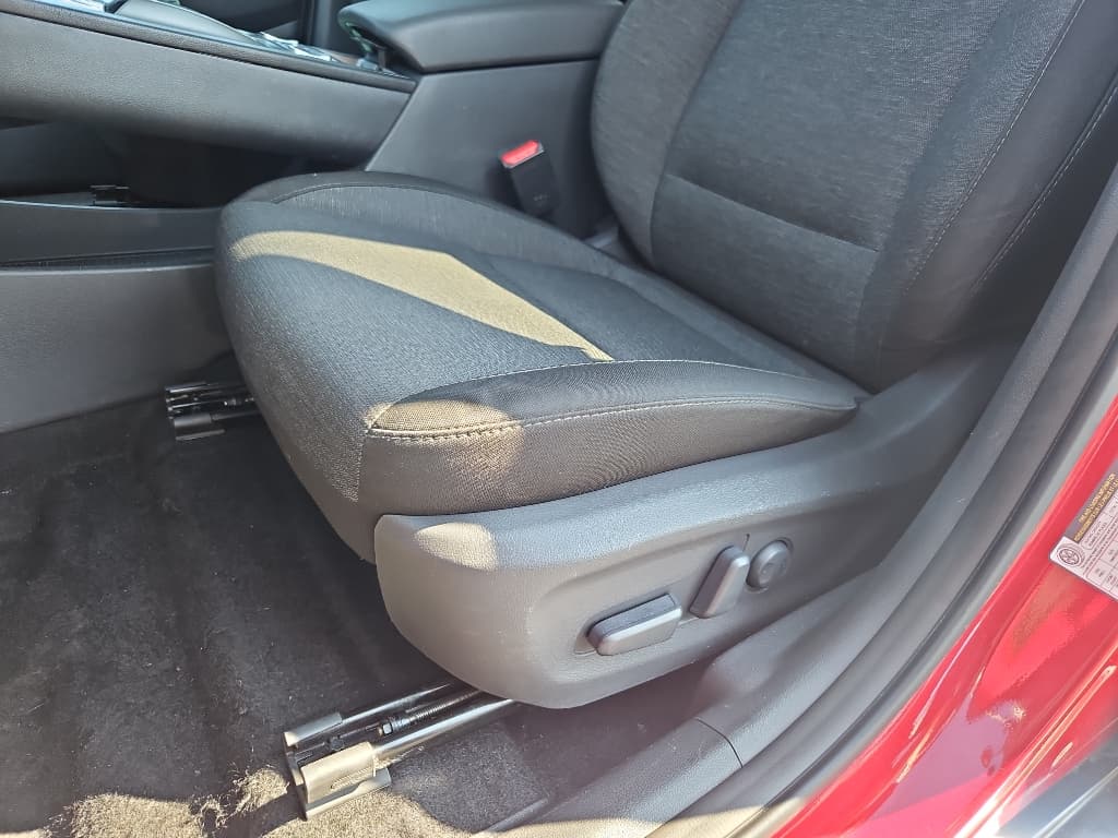 2023 Hyundai Kona EV view 7