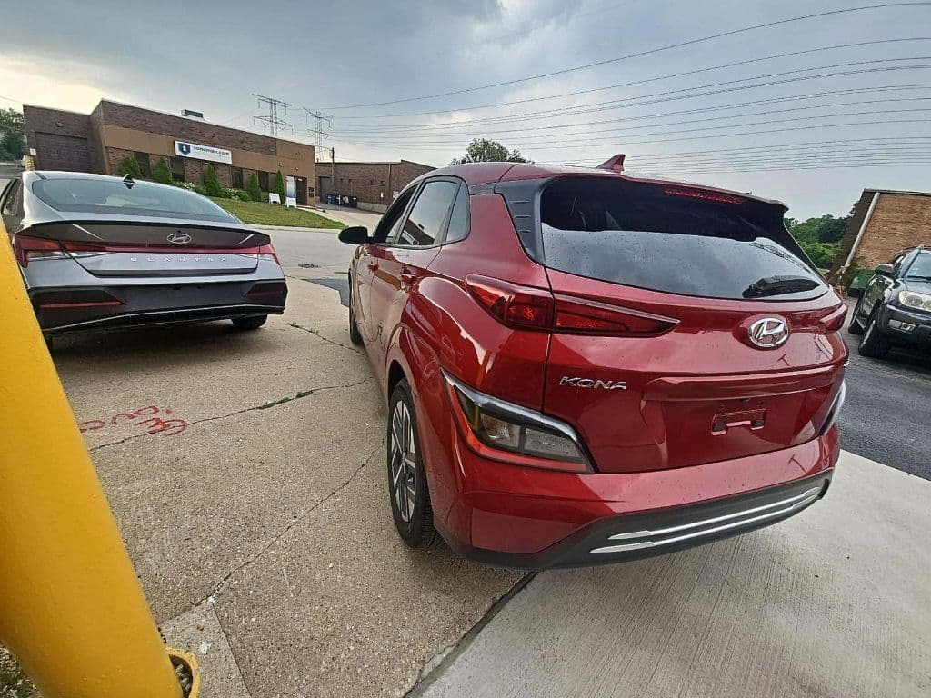 2023 Hyundai Kona EV view 2