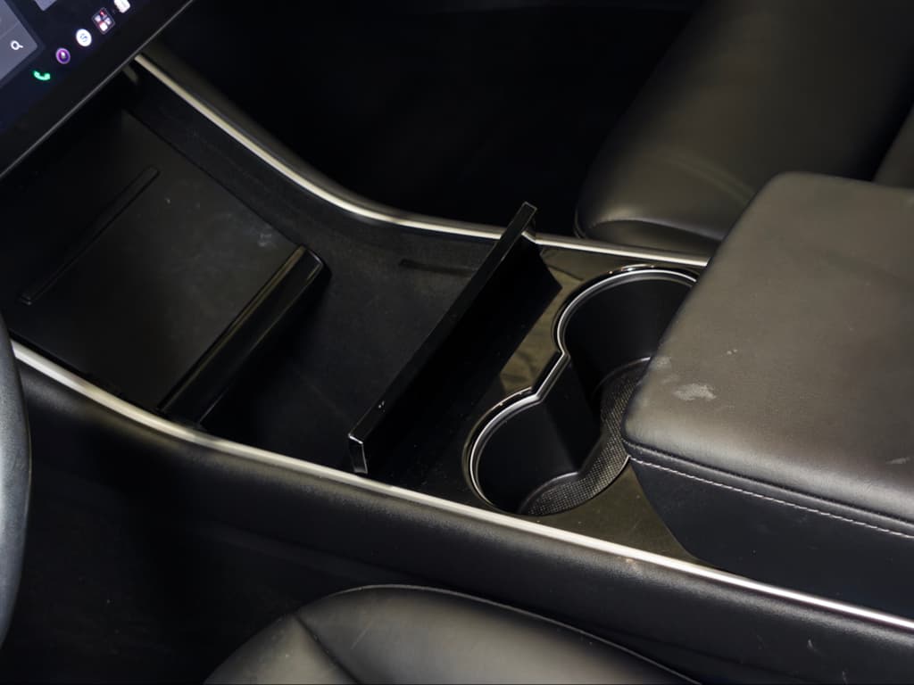 2019 Tesla Model 3 view 19