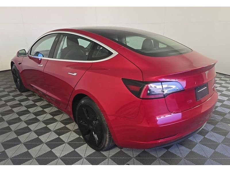 2019 Tesla Model 3 view 4