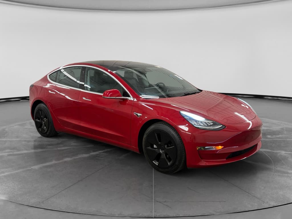 2019 Tesla Model 3 view 4