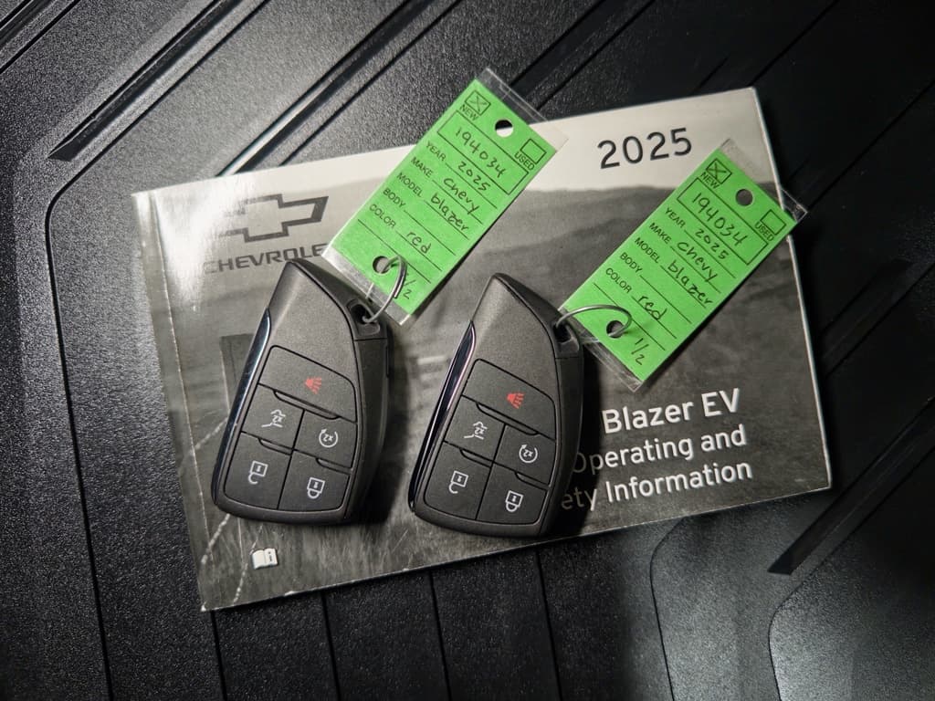 2025 Chevrolet Blazer EV view 23