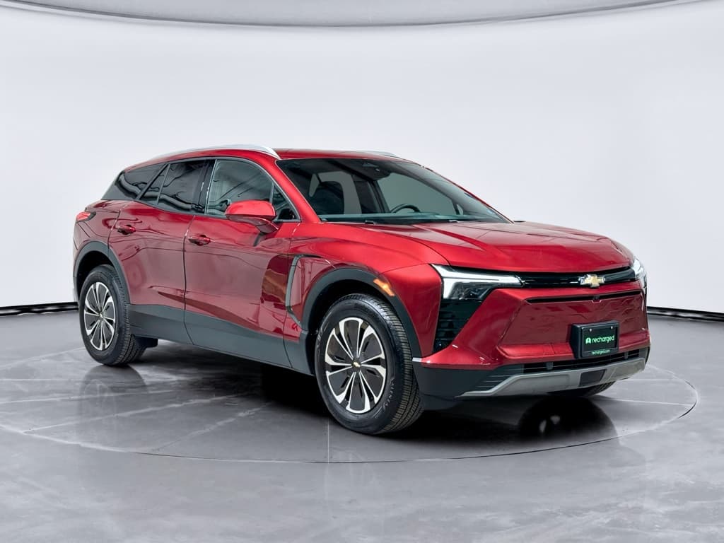 2025 Chevrolet Blazer EV view 4