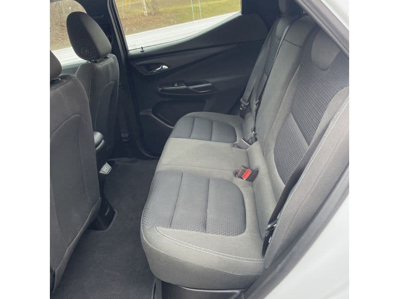 2023 Chevrolet Bolt EUV view 6