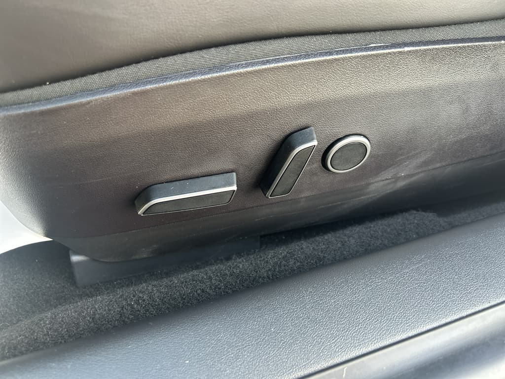 2022 Tesla Model 3 view 7