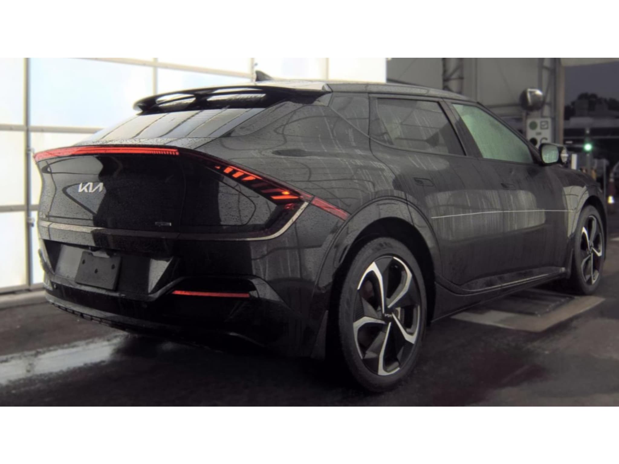 2024 Kia EV6 view 3