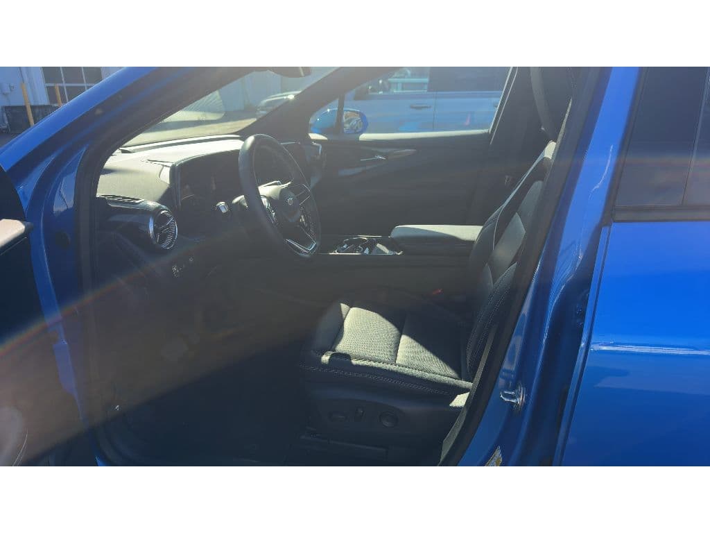 2024 Chevrolet Blazer EV view 5