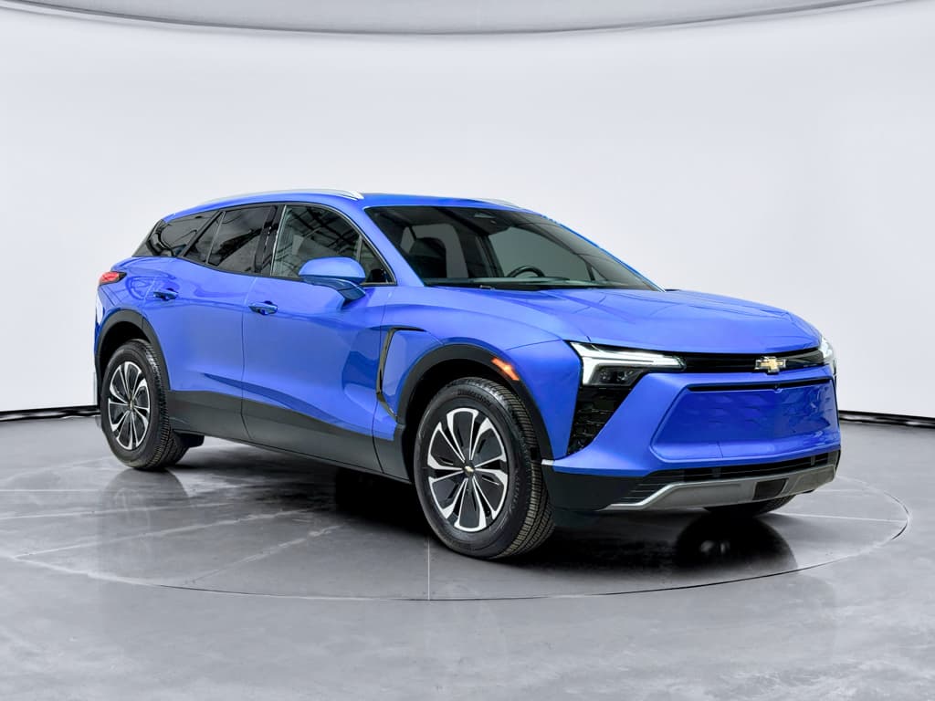 2024 Chevrolet Blazer EV view 4