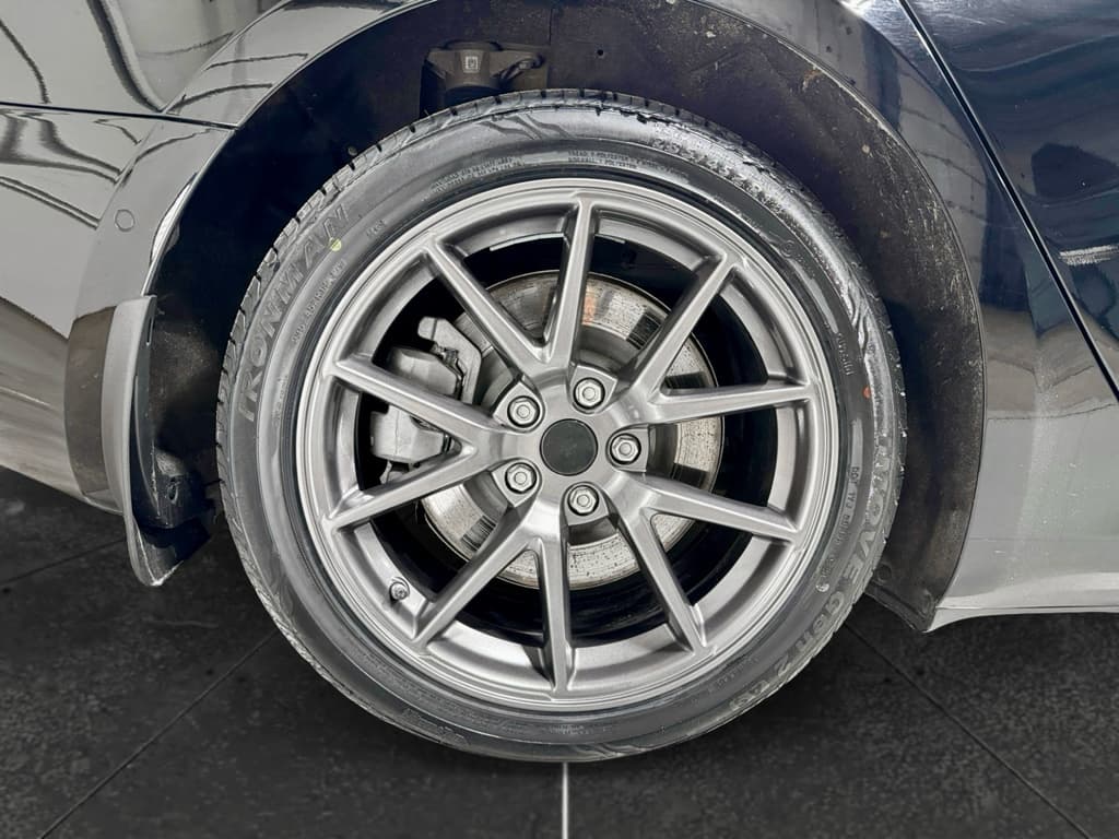 2019 Tesla Model 3 view 34