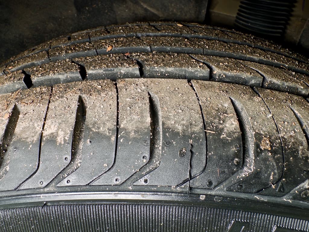 2019 Tesla Model 3 view 35