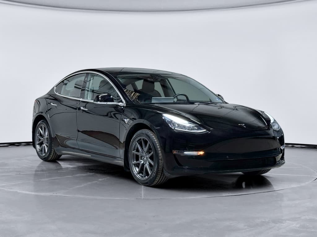 2019 Tesla Model 3 view 4