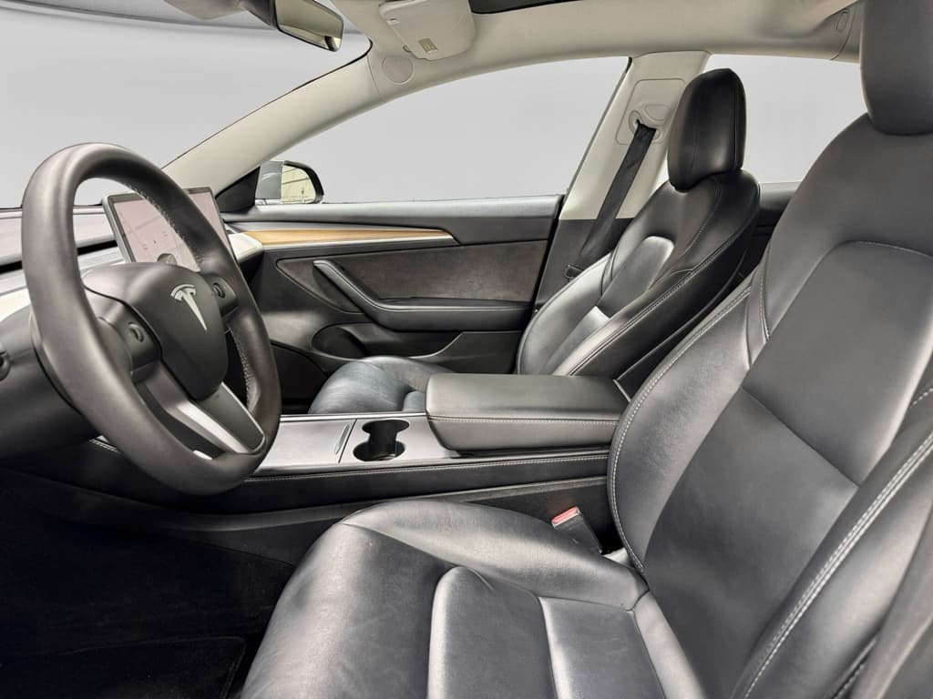 2019 Tesla Model 3 view 15