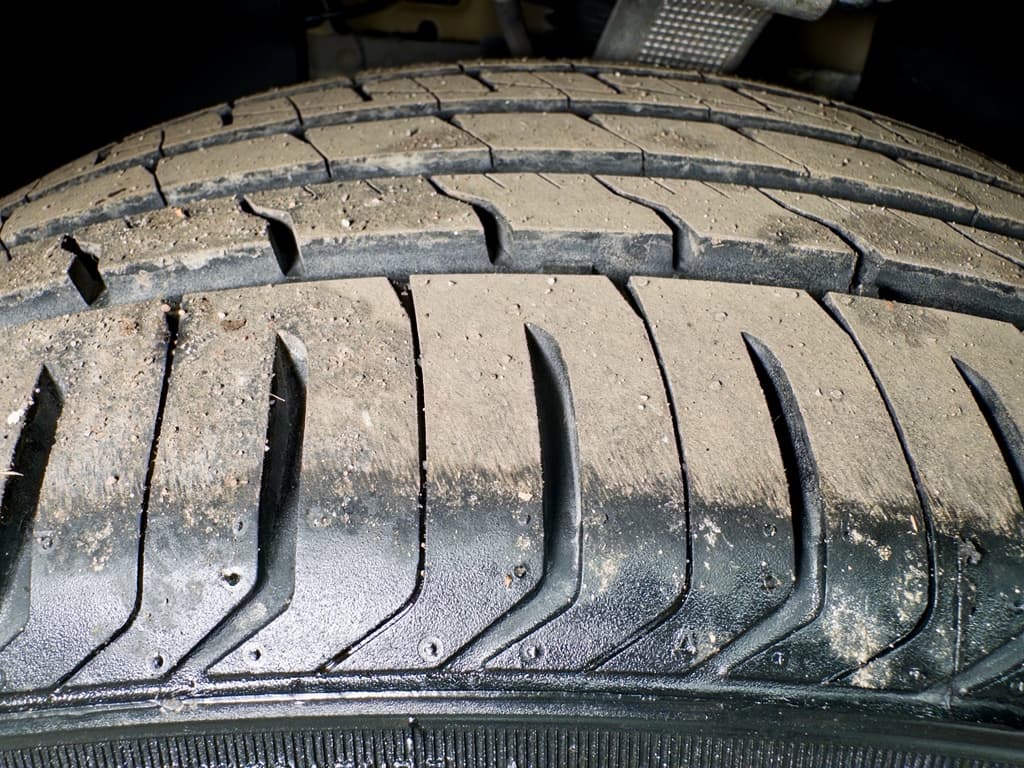 2019 Tesla Model 3 view 31