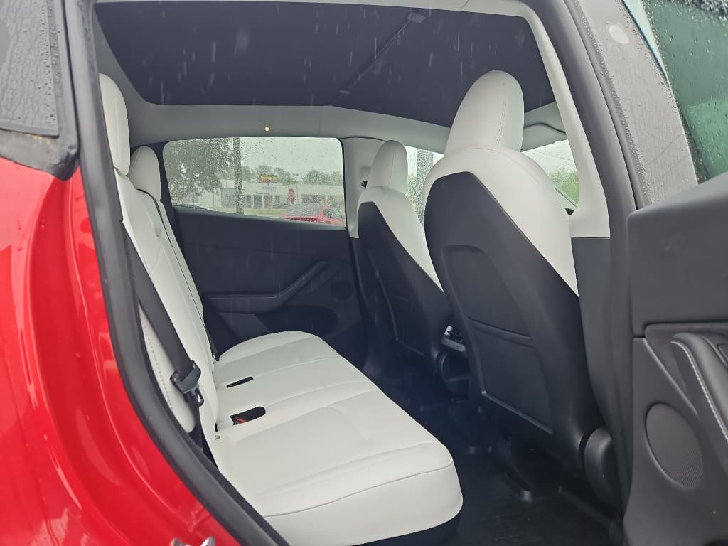 2023 Tesla Model Y view 9