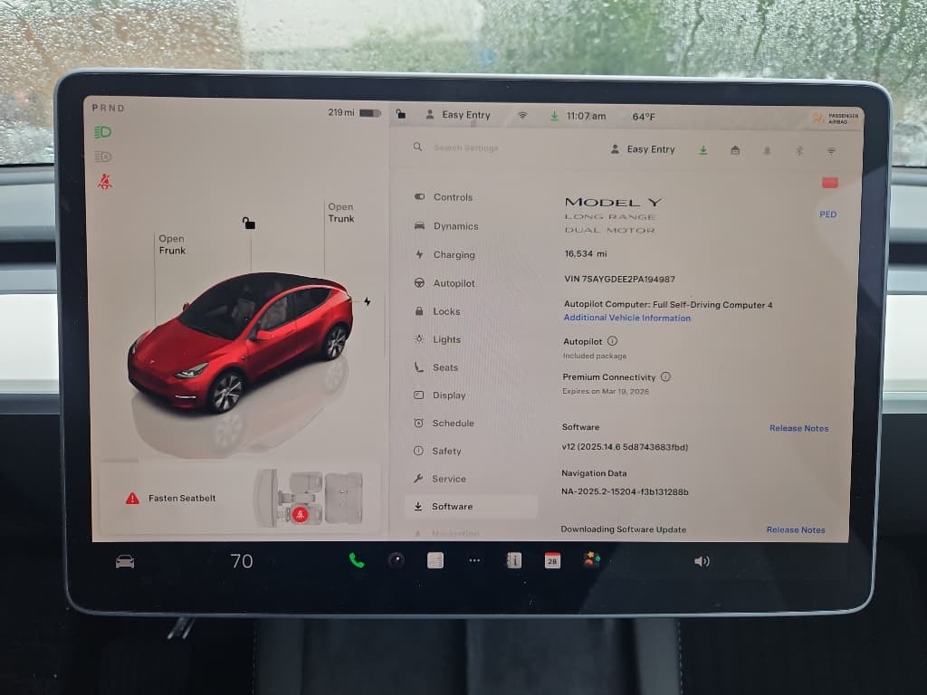 2023 Tesla Model Y view 12