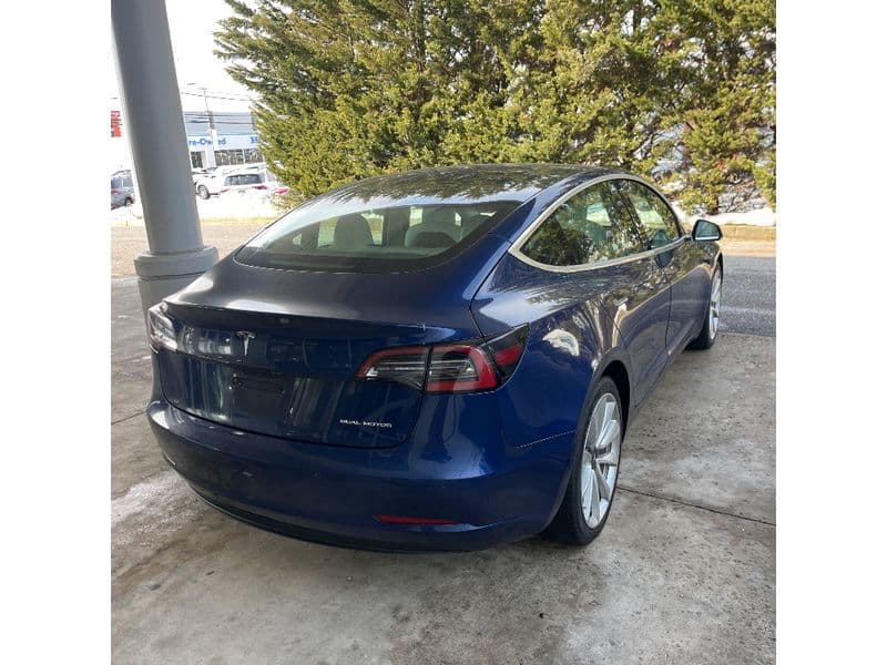 2019 Tesla Model 3 view 3