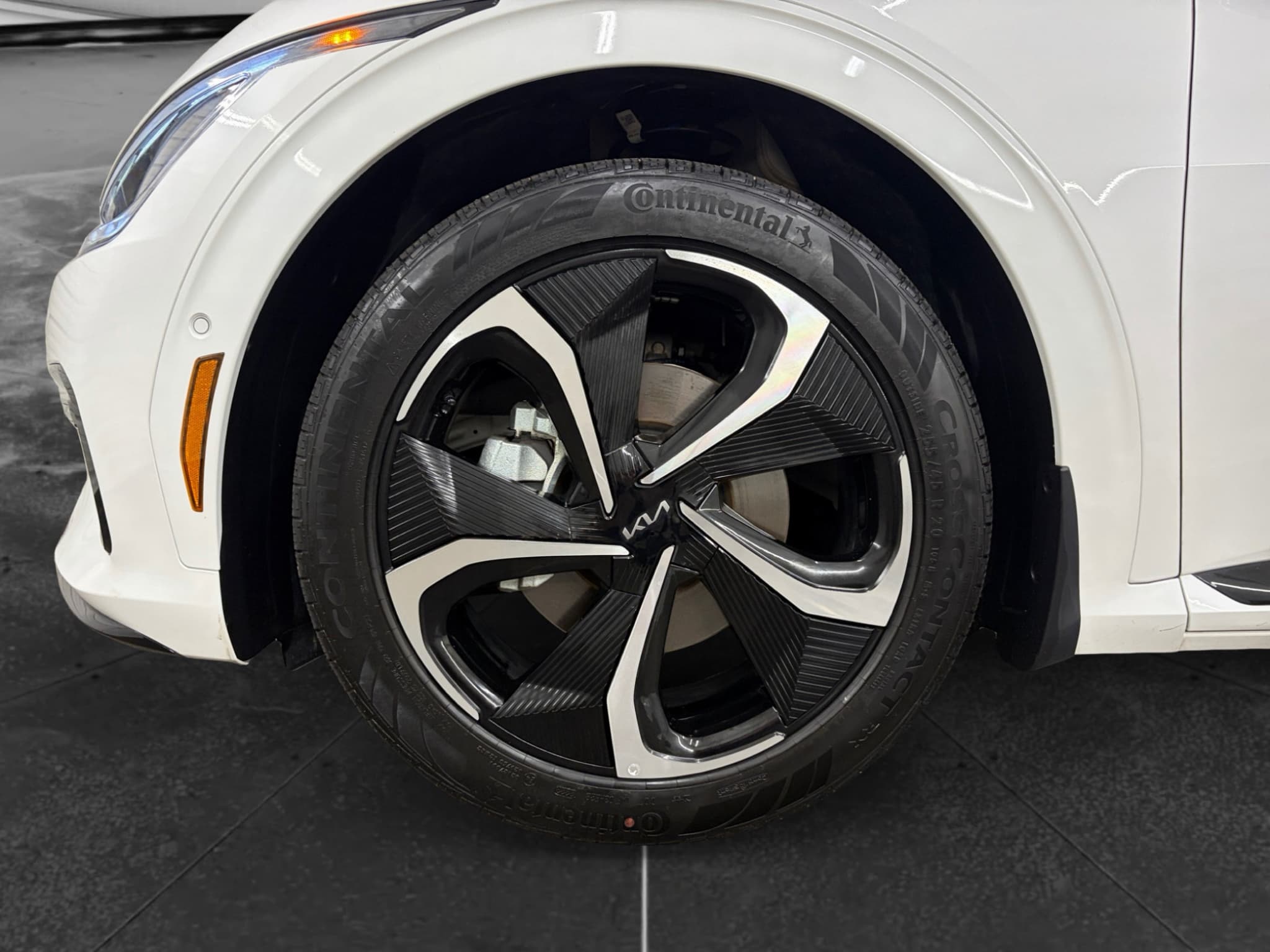 2024 Kia EV6 view 35