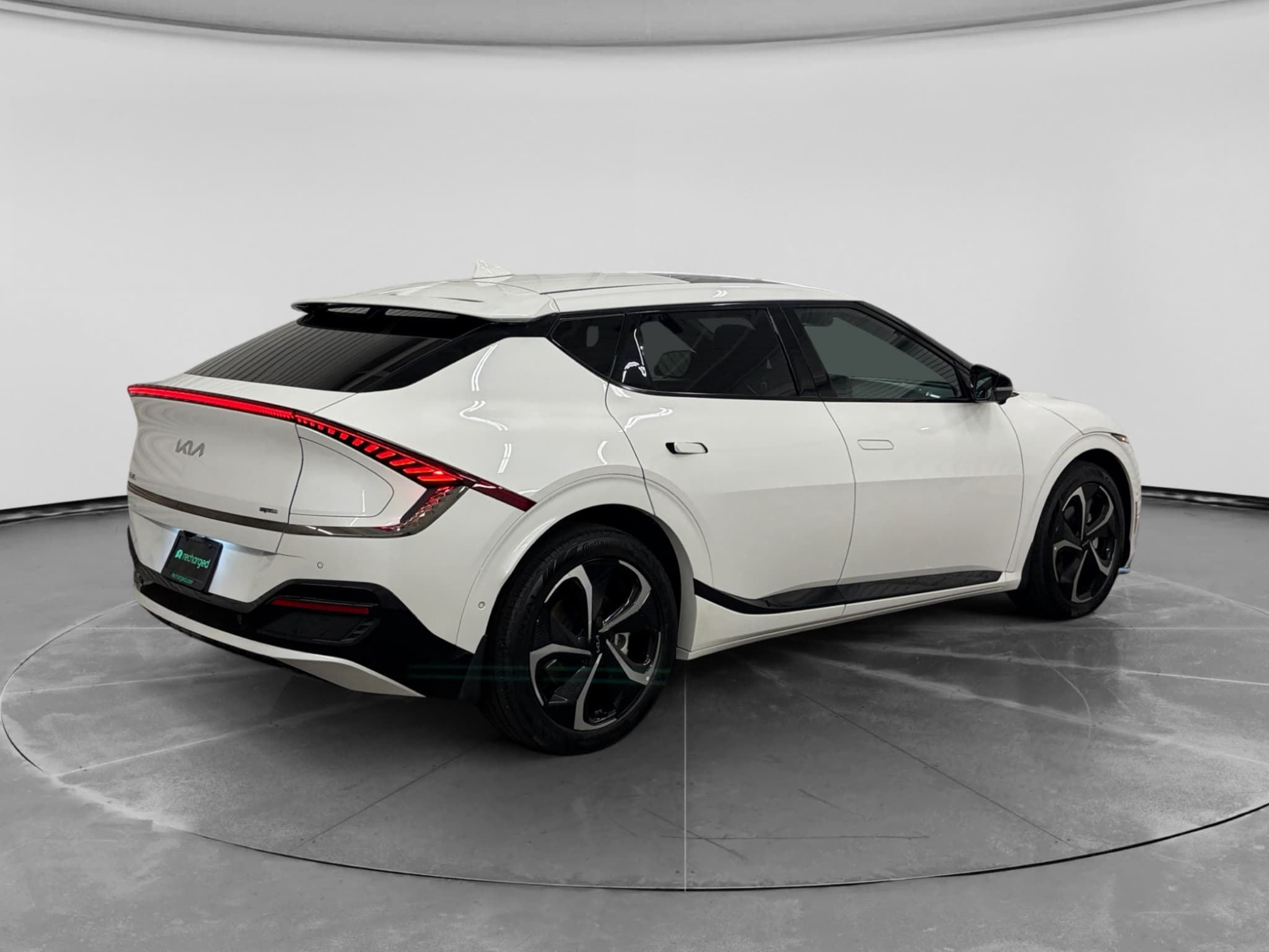 2024 Kia EV6 view 3