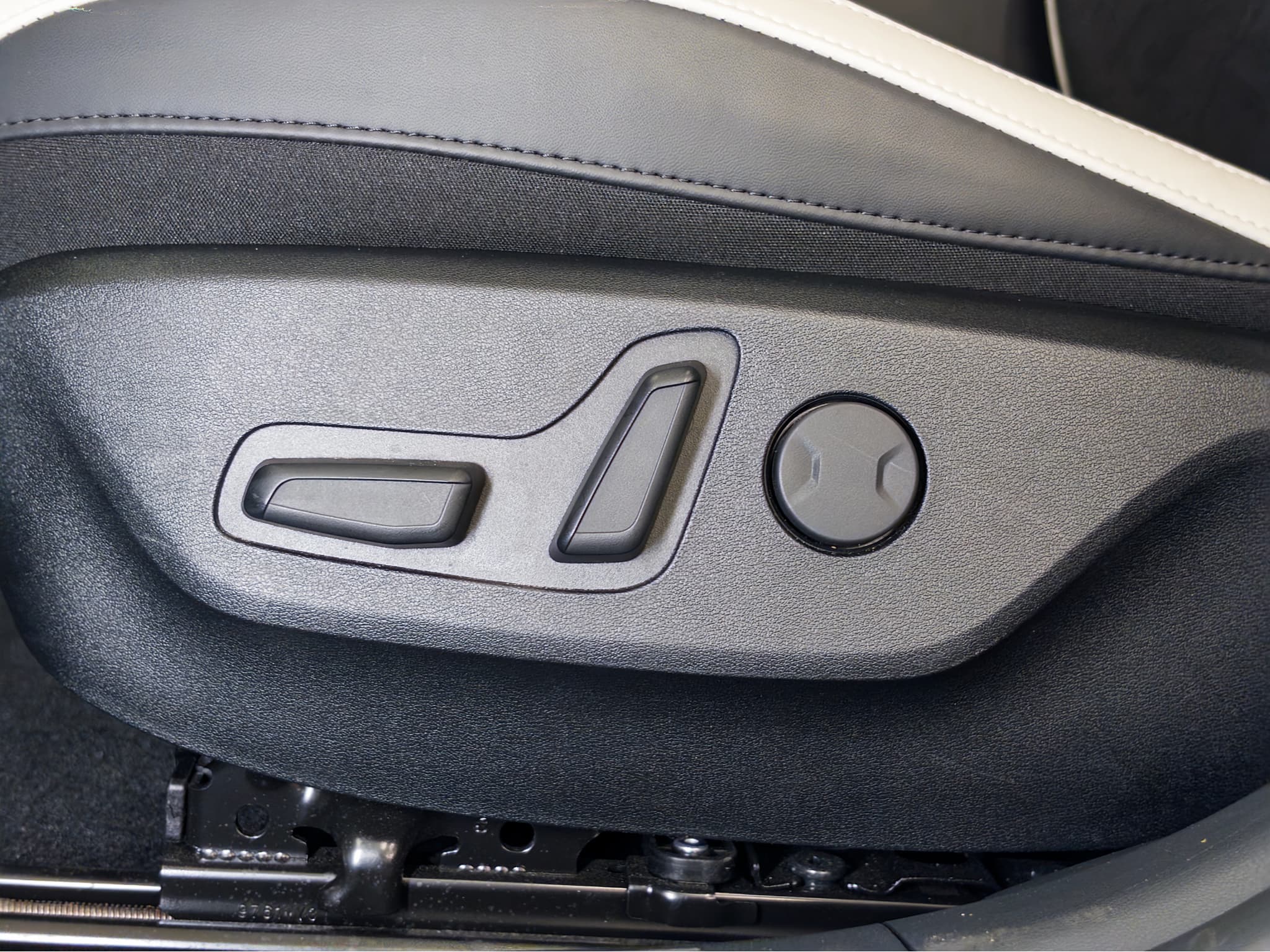 2024 Kia EV6 view 6