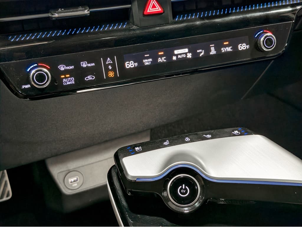 2024 Kia EV6 view 15