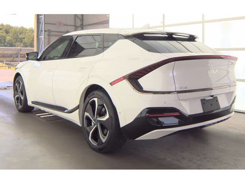 2024 Kia EV6 view 4