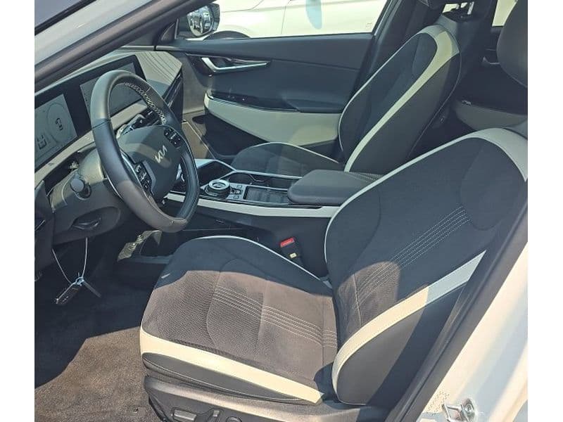 2024 Kia EV6 view 5