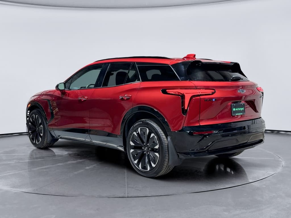 2024 Chevrolet Blazer EV view 2