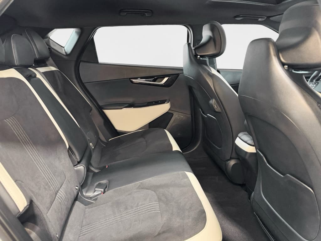 2024 Kia EV6 view 21