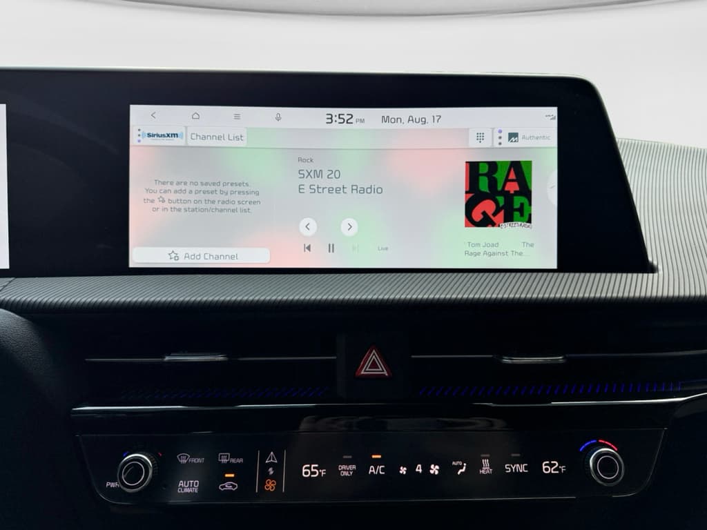 2024 Kia EV6 view 12