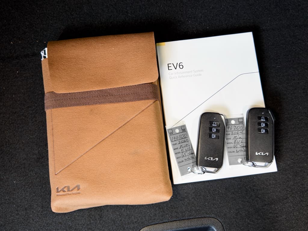 2024 Kia EV6 view 22