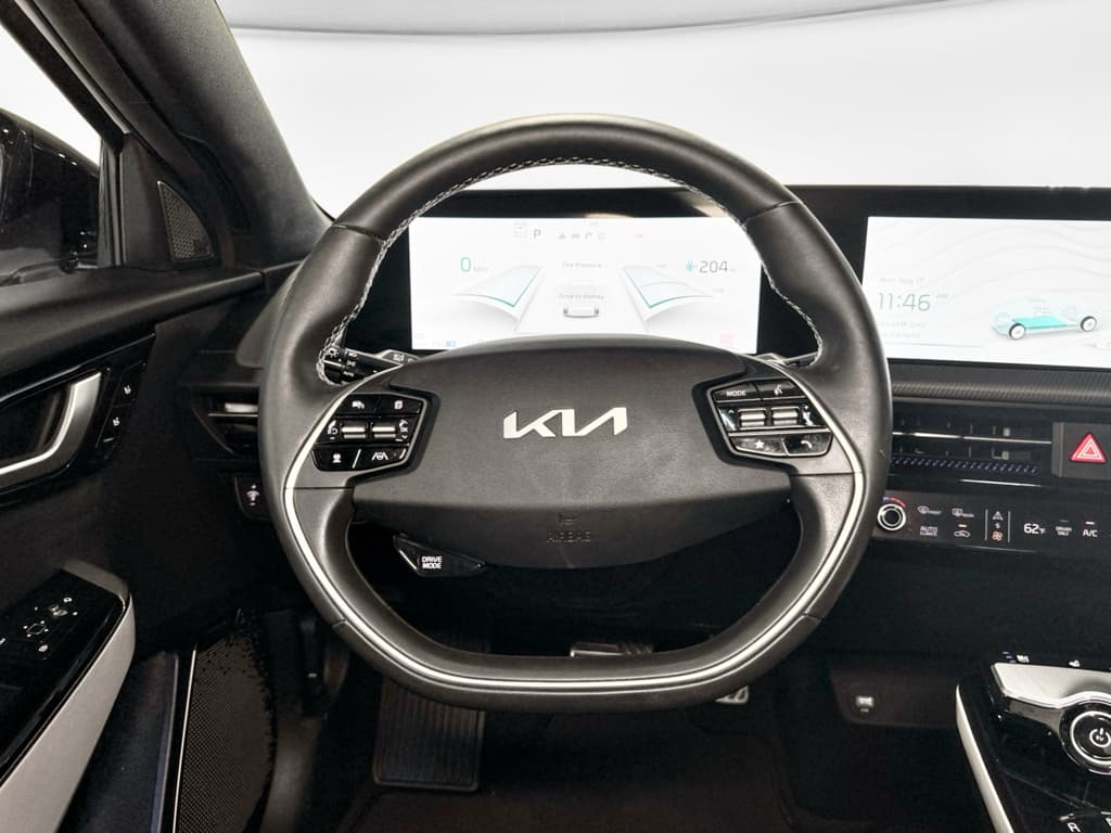 2024 Kia EV6 view 8