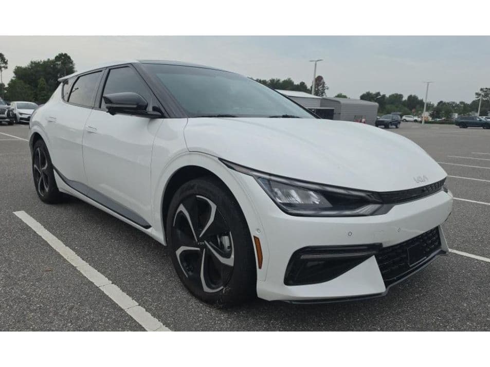 2024 Kia EV6 view 2