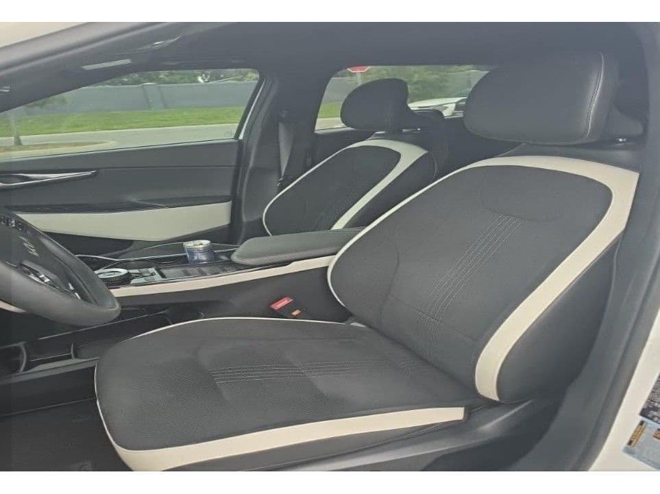 2024 Kia EV6 view 5