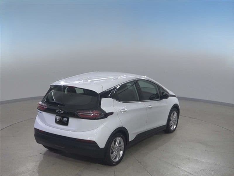 2023 Chevrolet Bolt EV view 5