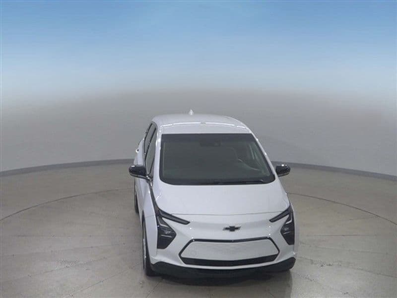 2023 Chevrolet Bolt EV view 7