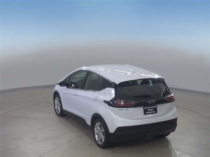 2023 Chevrolet Bolt EV view 3