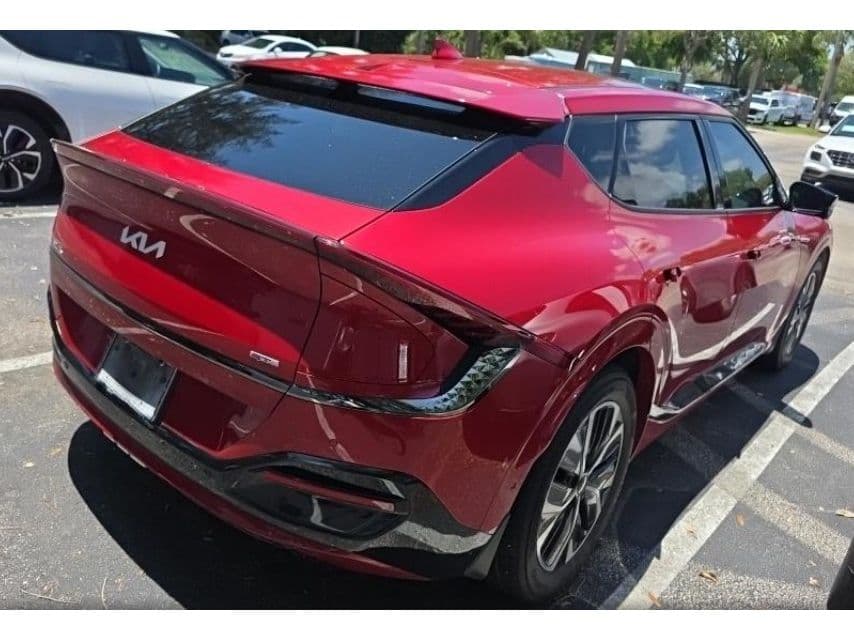 2024 Kia EV6 view 4
