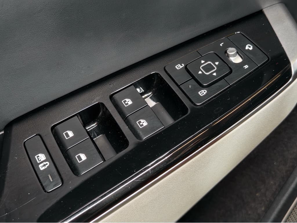 2024 Kia EV6 view 7