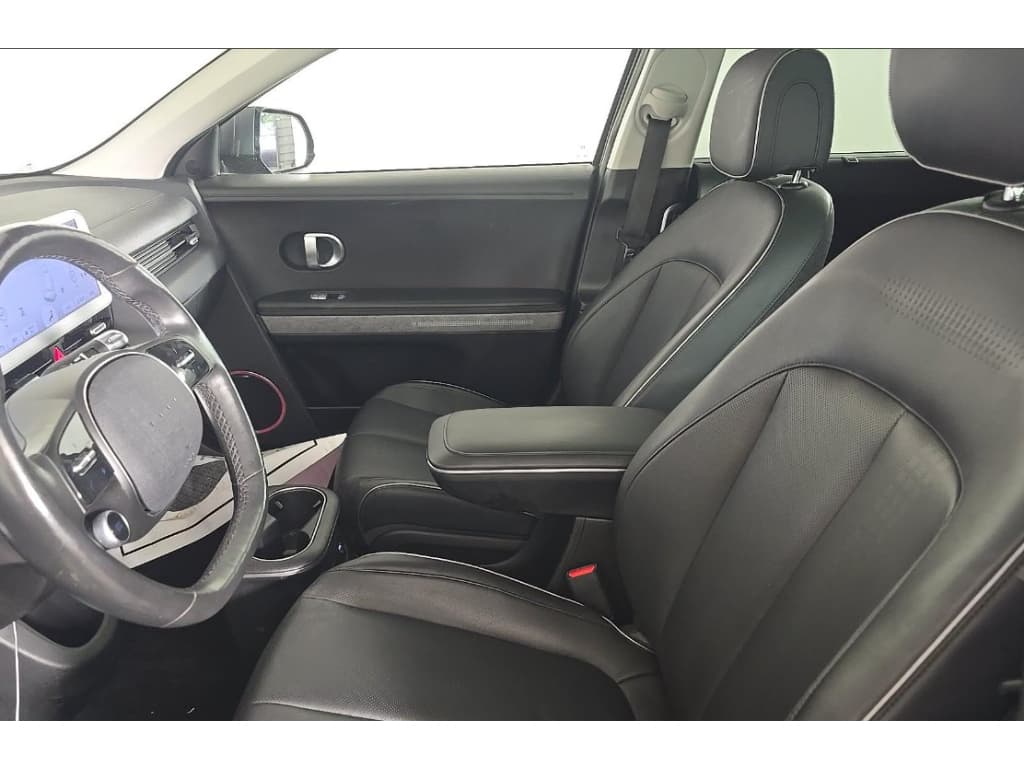 2023 Hyundai IONIQ 5 view 5