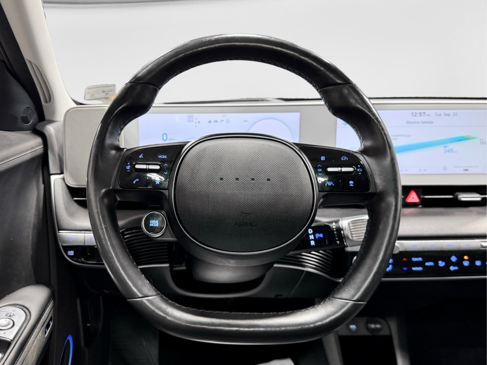 2023 Hyundai IONIQ 5 view 8