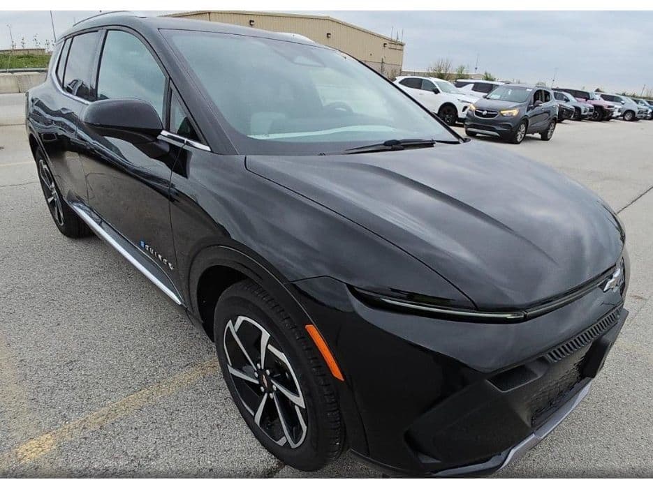 2025 Chevrolet Equinox EV view 2