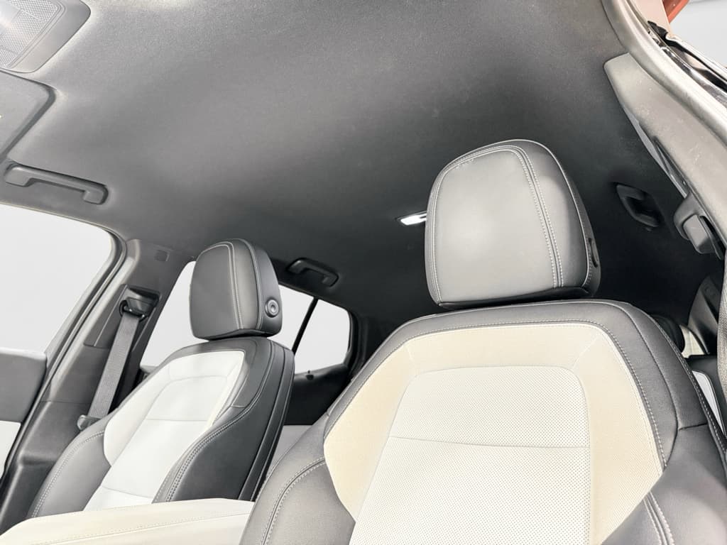 2025 Chevrolet Equinox EV view 24